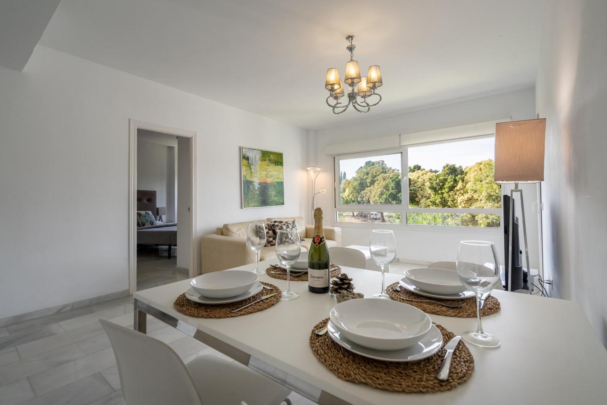 Апартаменты Front In Puerto Banus *